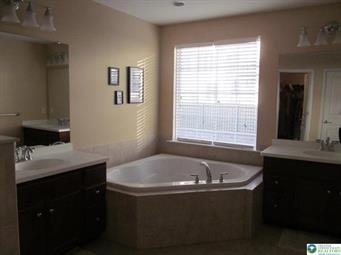 1822 Hemming Way Property Photo 5
