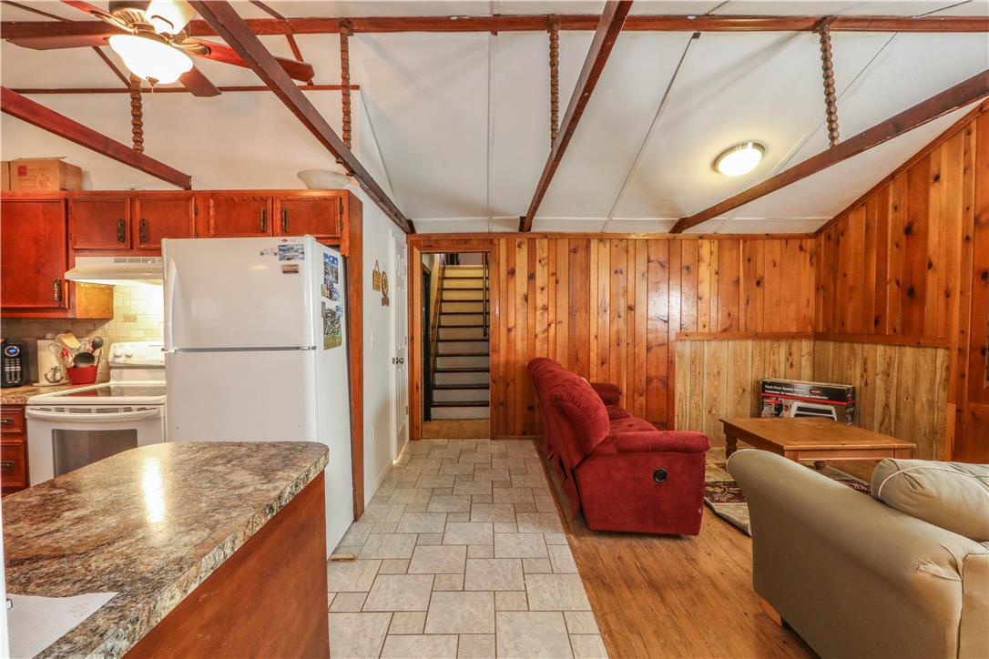 107 Royal Lane Property Photo 4