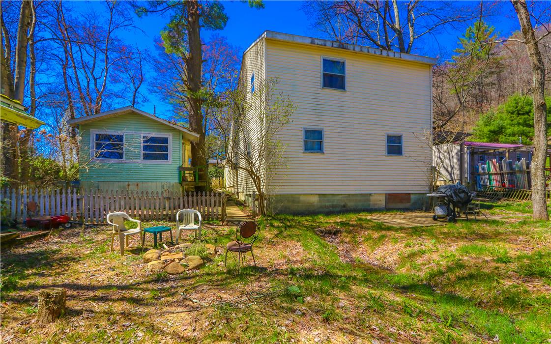 107 Royal Lane Property Photo 30