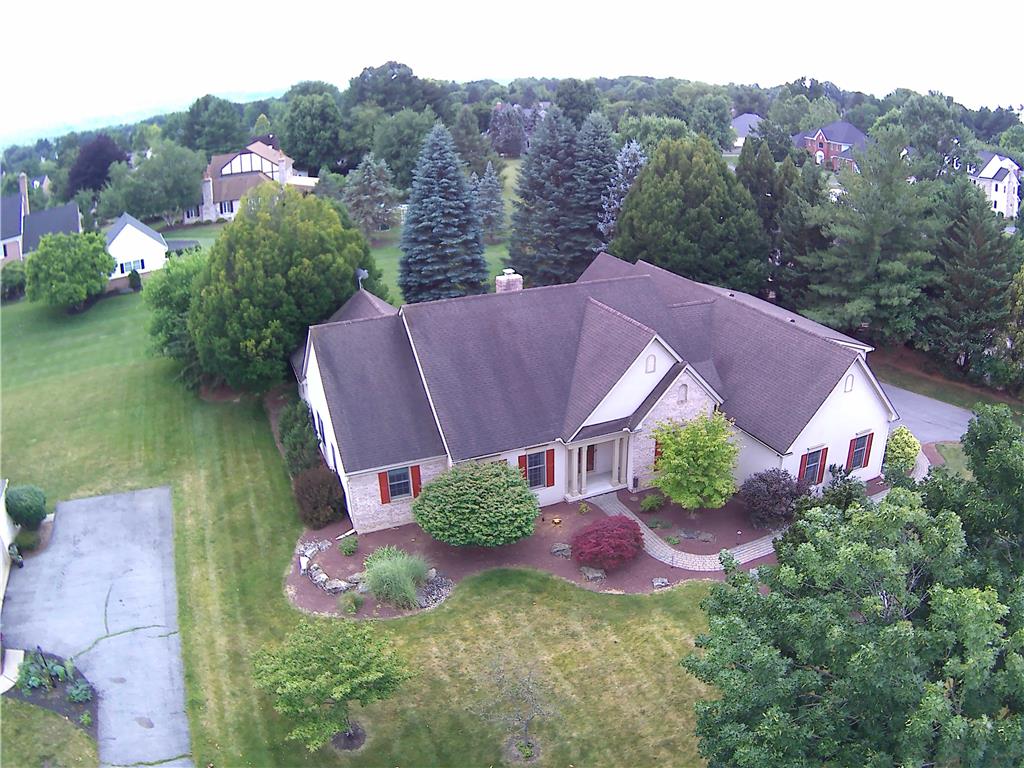 1005 Buckingham Drive Property Photo 2