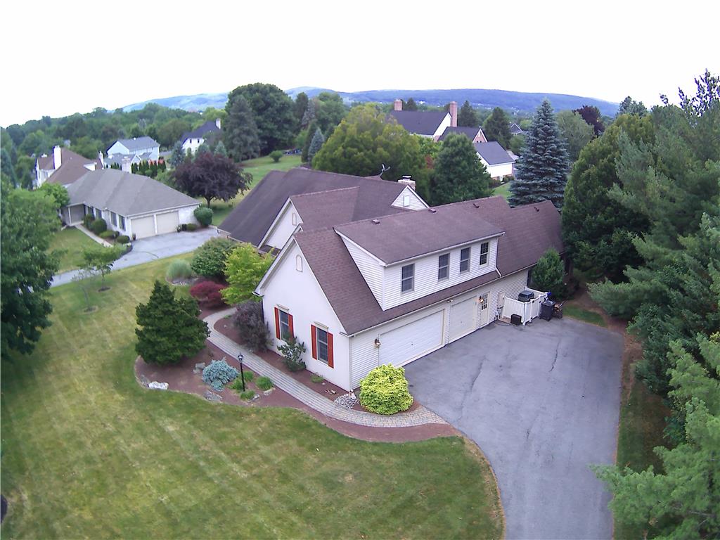 1005 Buckingham Drive Property Photo 4