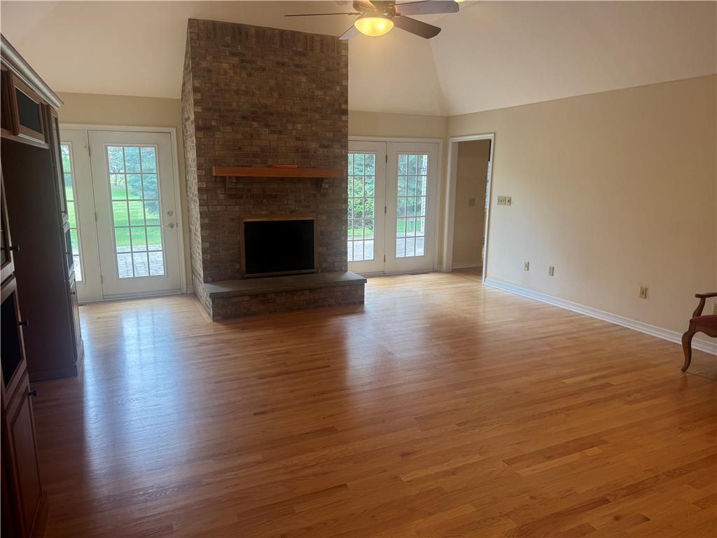 1005 Buckingham Drive Property Photo 19