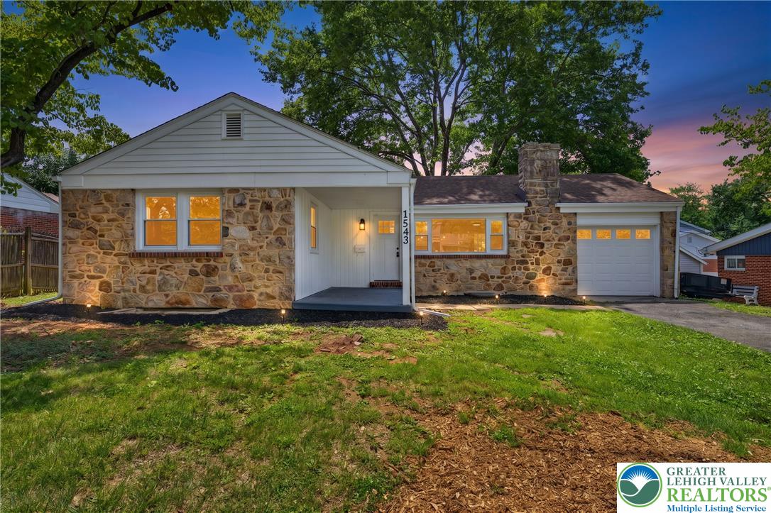 1543 Eaton Avenue Property Photo 2