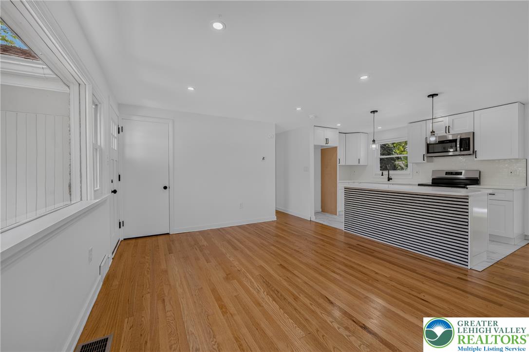 1543 Eaton Avenue Property Photo 8