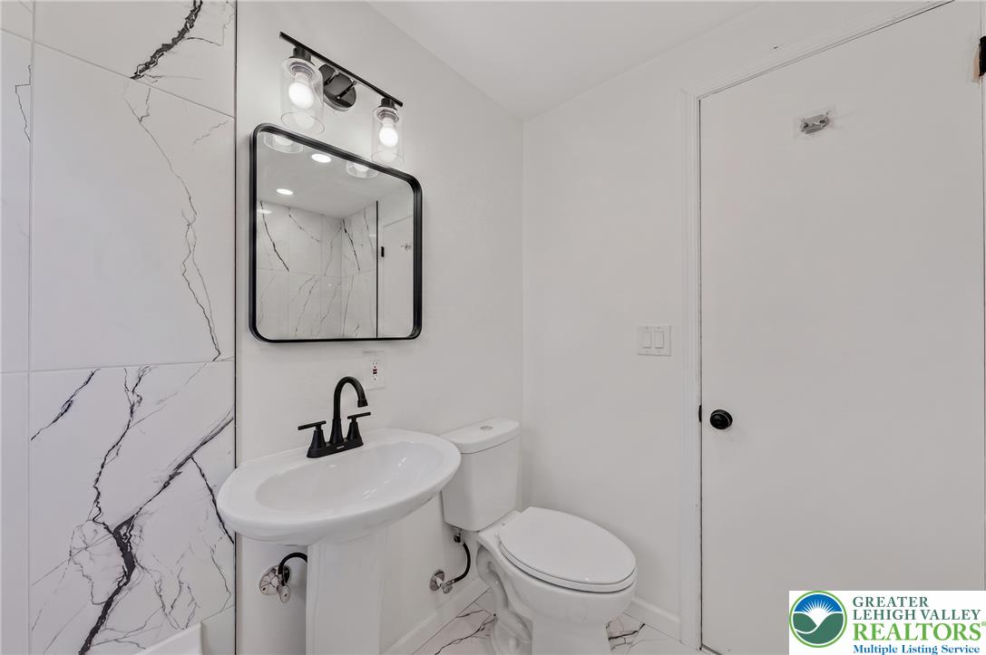 1543 Eaton Avenue Property Photo 22