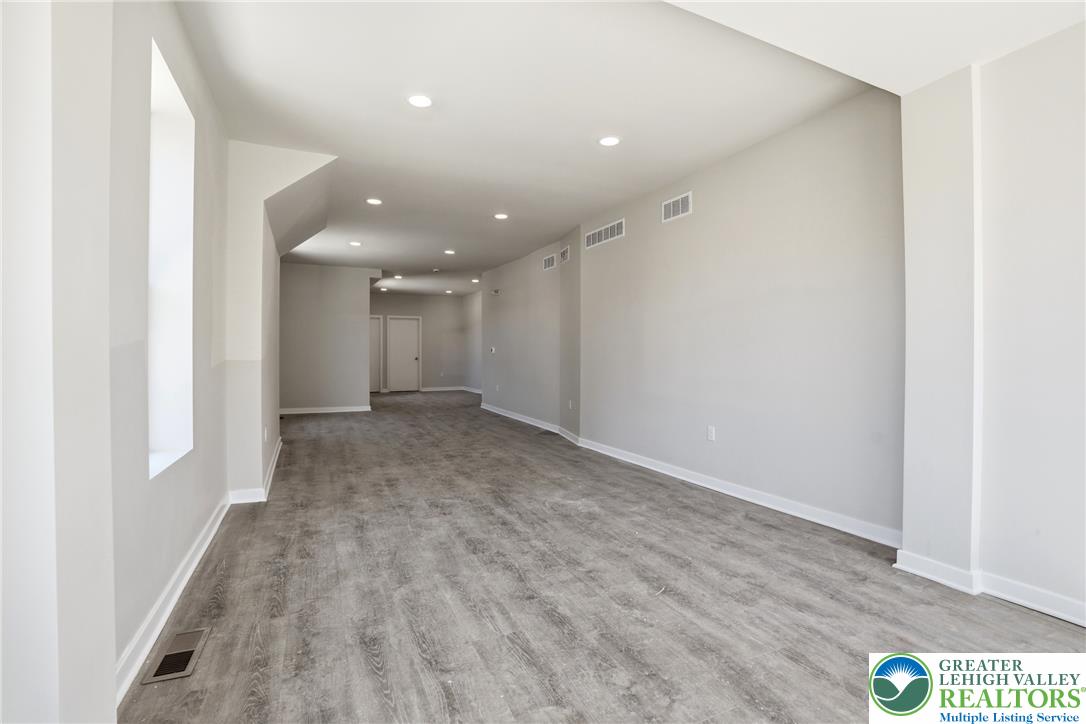 1425 West Gordon Street 1 Property Photo 16