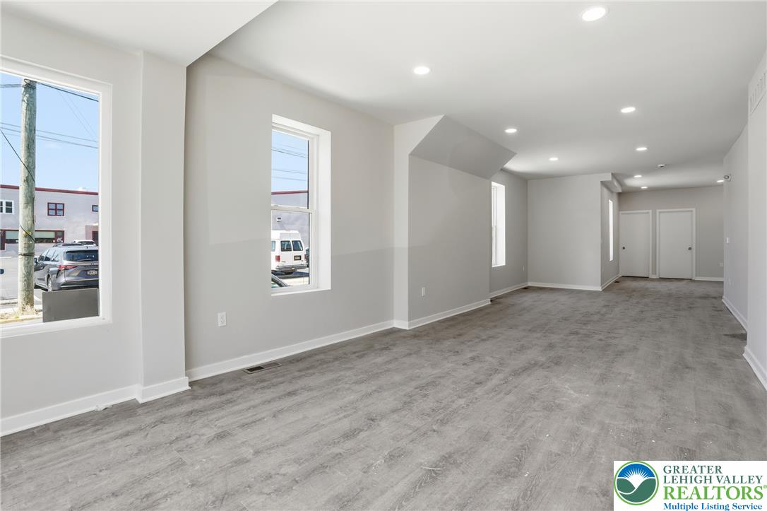 1425 West Gordon Street 1 Property Photo 17