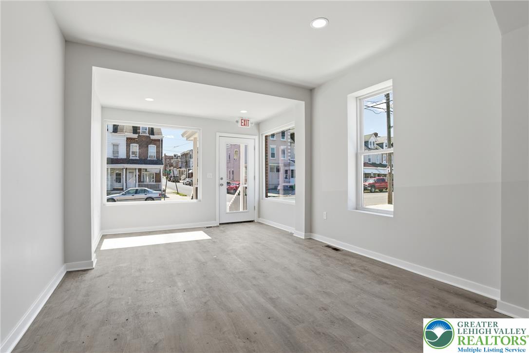 1425 West Gordon Street 1 Property Photo 18