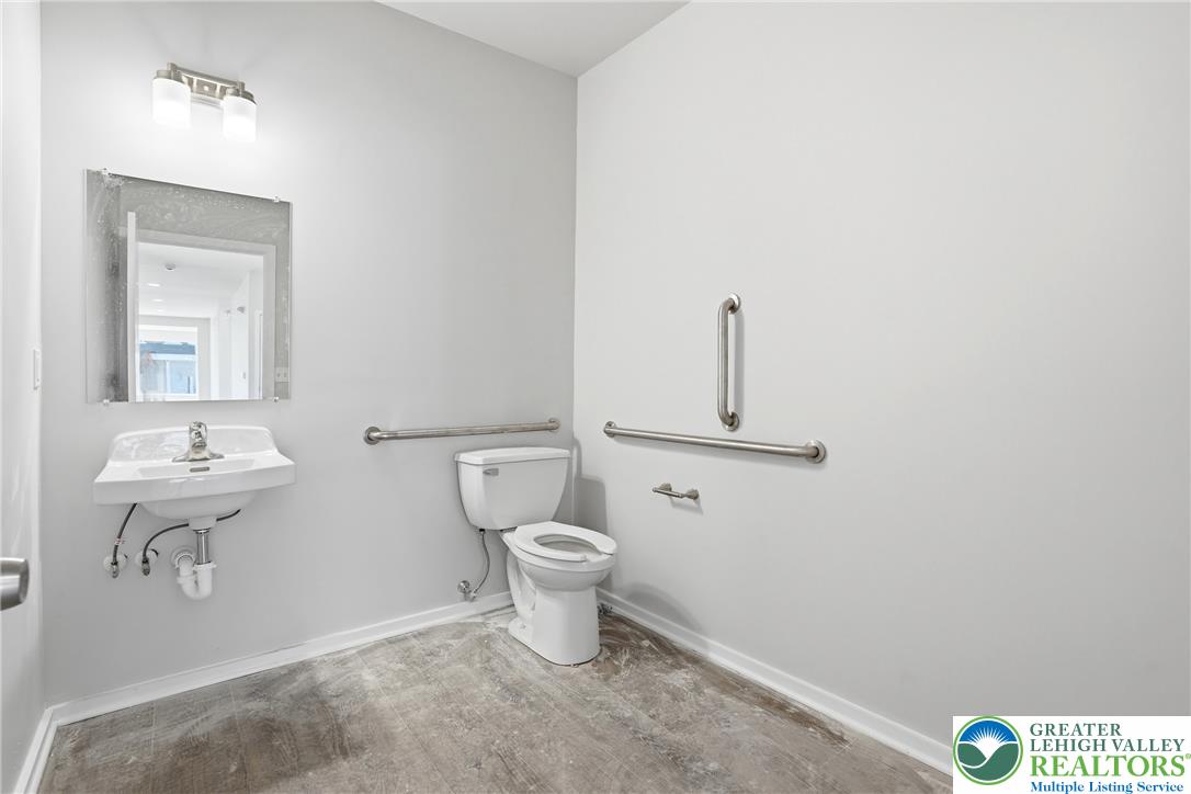 1425 West Gordon Street 1 Property Photo 24