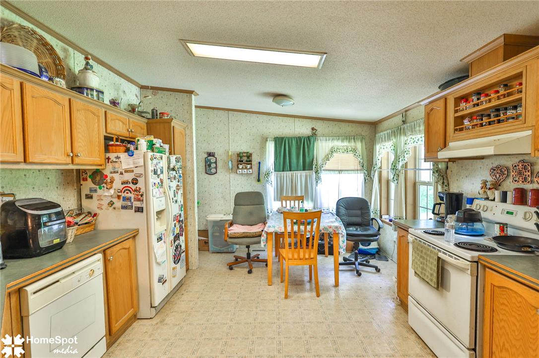 3795 Rhoads Property Photo 32