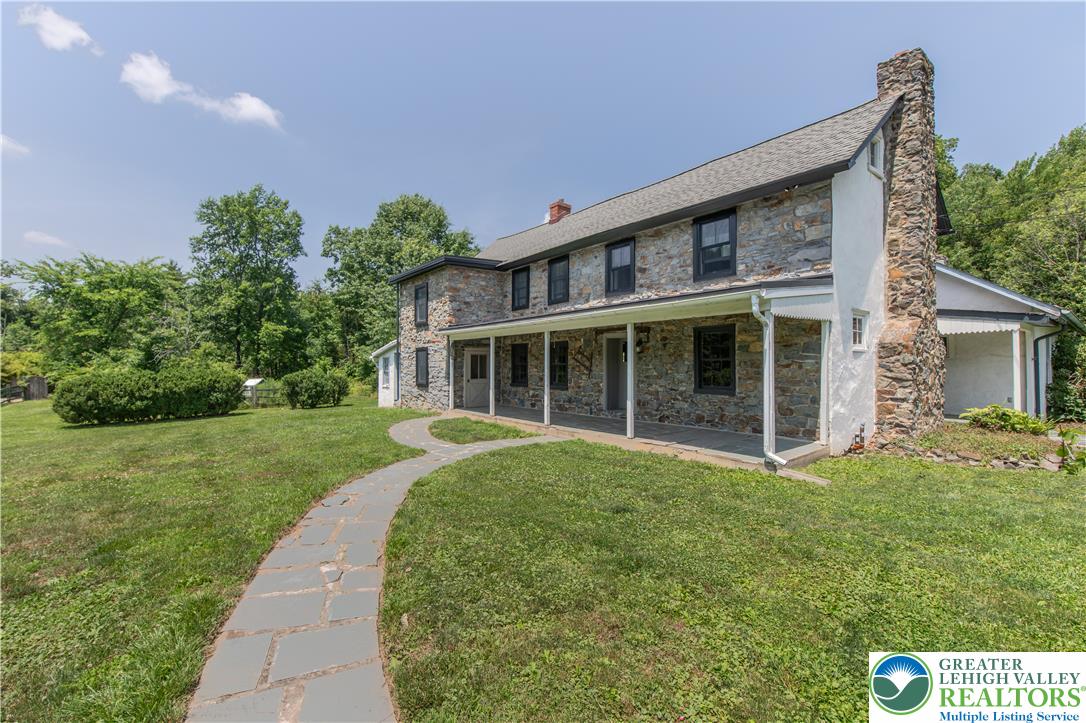1350 Old Plains Road Property Photo 2