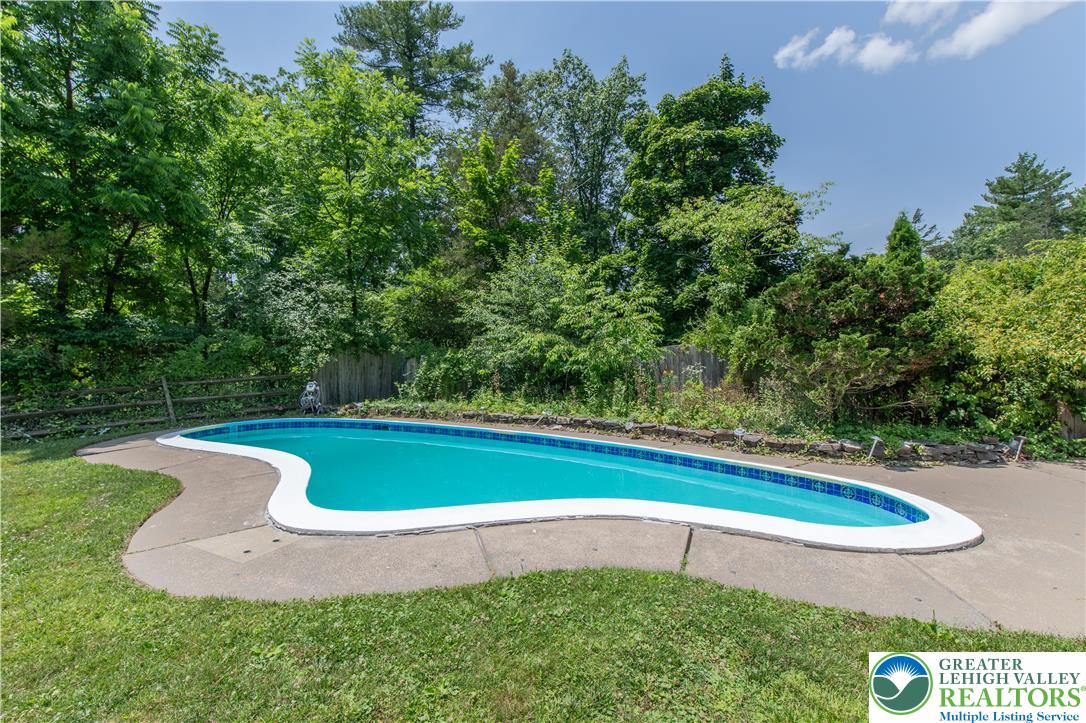 1350 Old Plains Road Property Photo 5