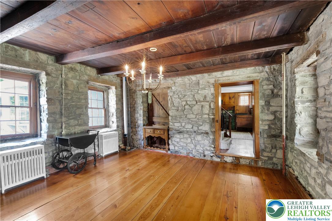 1350 Old Plains Road Property Photo 6