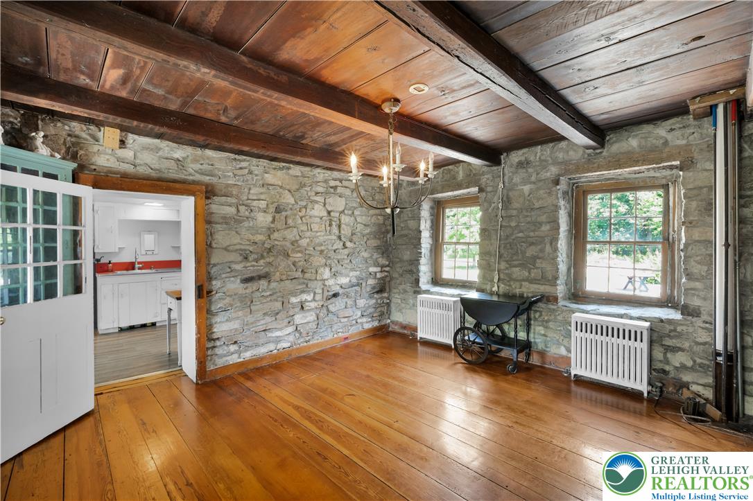 1350 Old Plains Road Property Photo 7