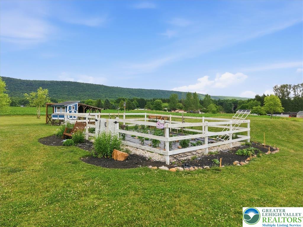 1203 North Cottonwood Road Property Photo 6