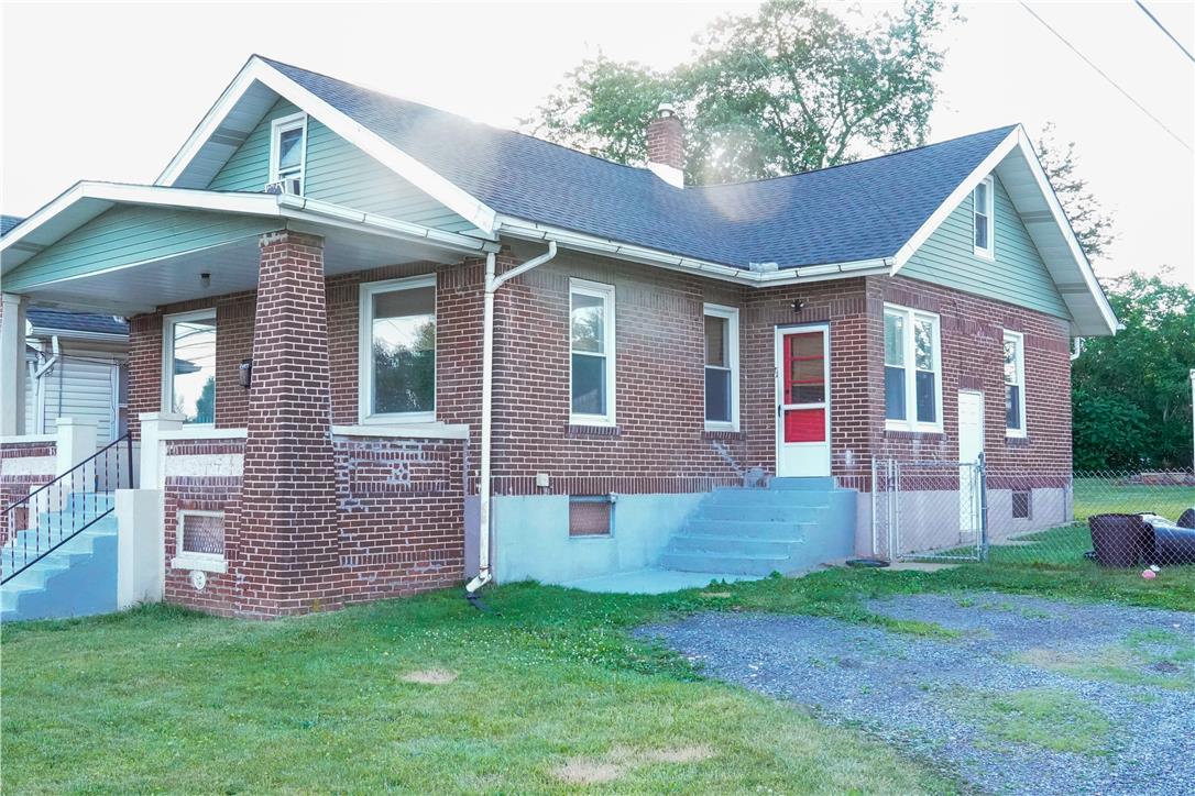870 Chestnut Street Property Photo 2