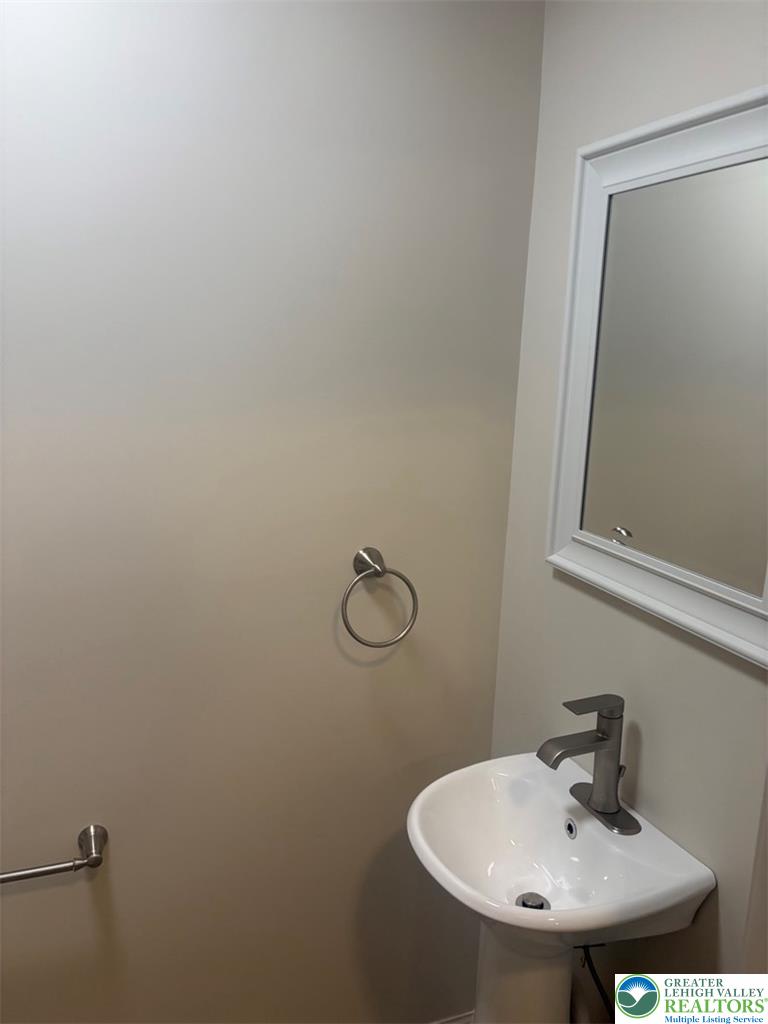 23 North 10th Property Photo 13