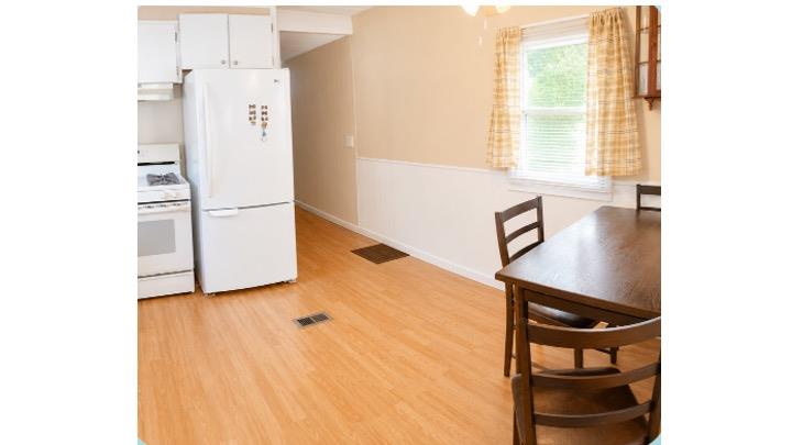 1190 Grange Road O4 Property Photo 10