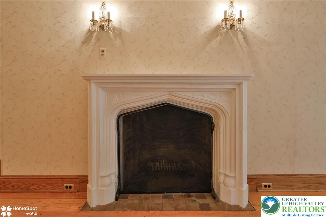 2835 Parkway Boulevard Property Photo 27