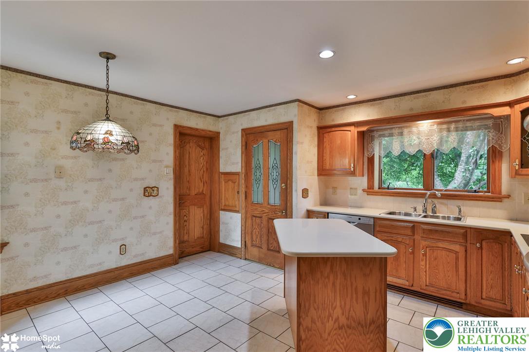 2835 Parkway Boulevard Property Photo 32