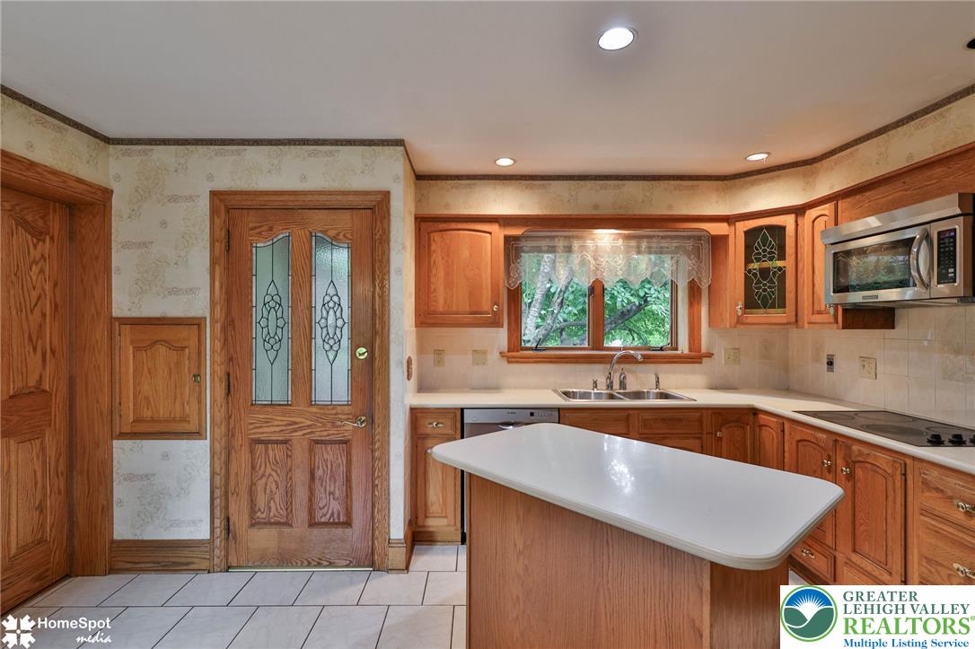 2835 Parkway Boulevard Property Photo 33