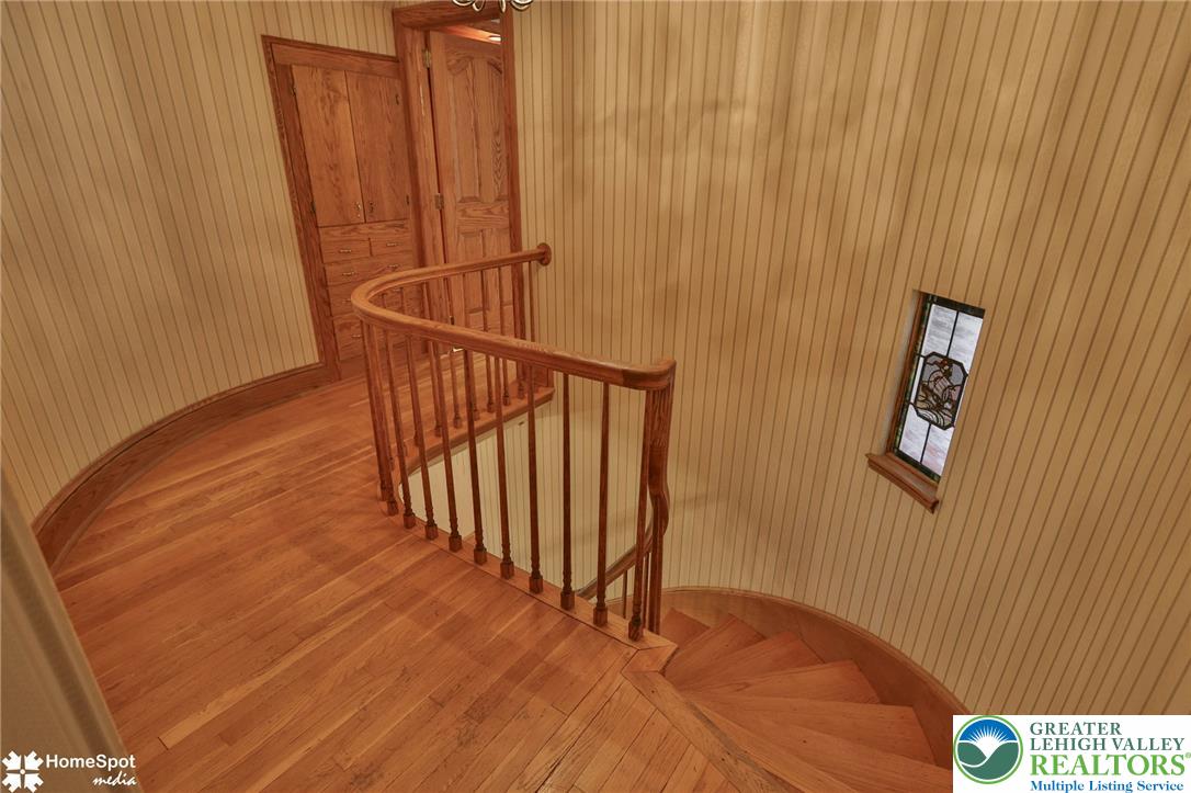 2835 Parkway Boulevard Property Photo 41