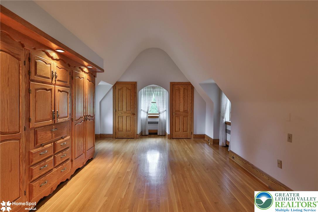 2835 Parkway Boulevard Property Photo 43