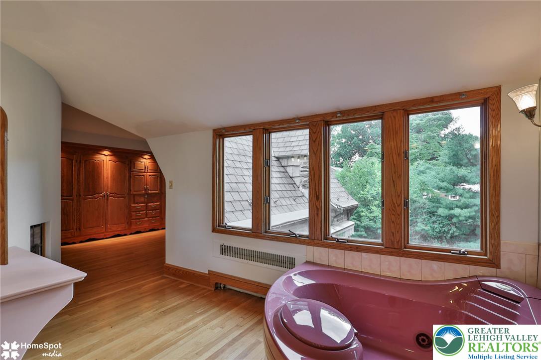 2835 Parkway Boulevard Property Photo 49