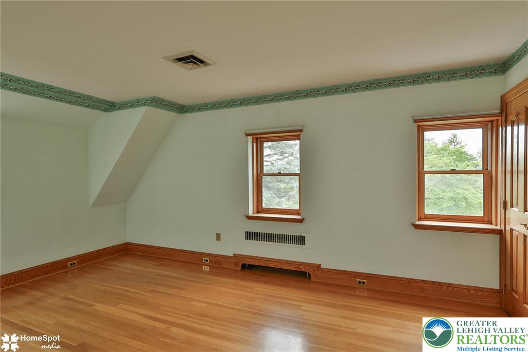2835 Parkway Boulevard Property Photo 51