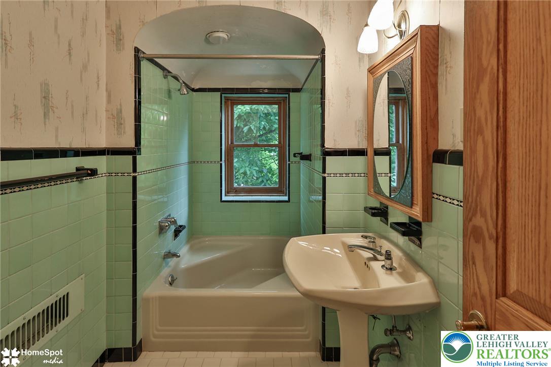 2835 Parkway Boulevard Property Photo 53