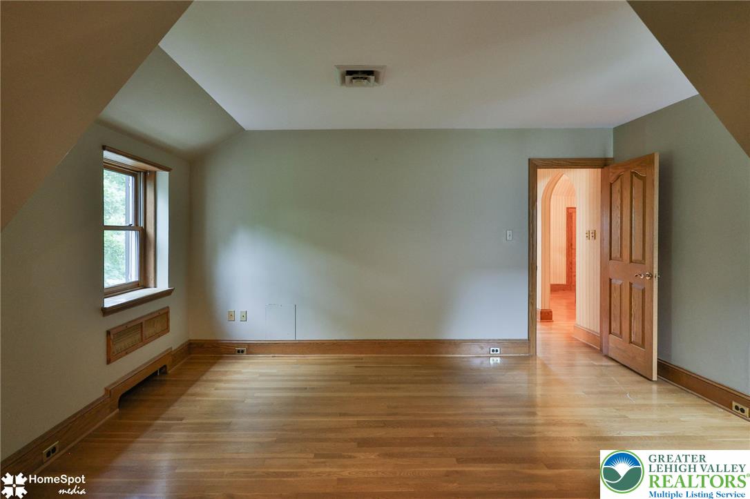 2835 Parkway Boulevard Property Photo 55