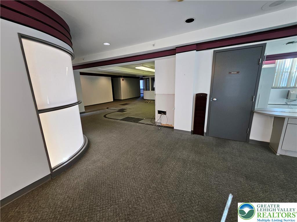 1600 Lehigh Parkway East Property Photo 9