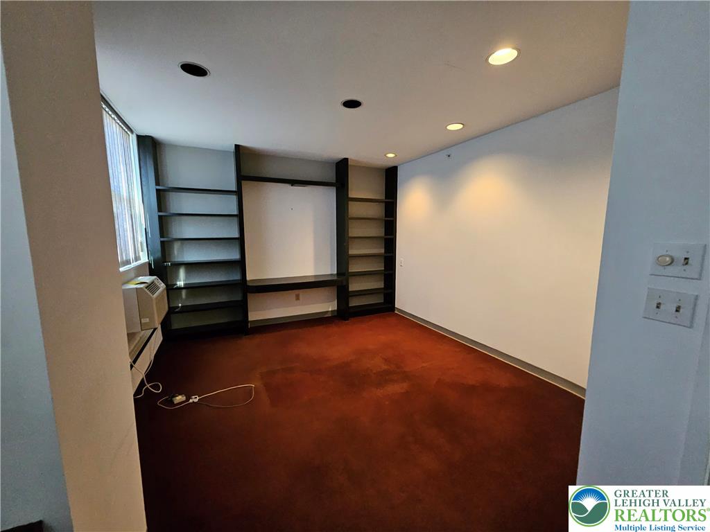 1600 Lehigh Parkway East Property Photo 13