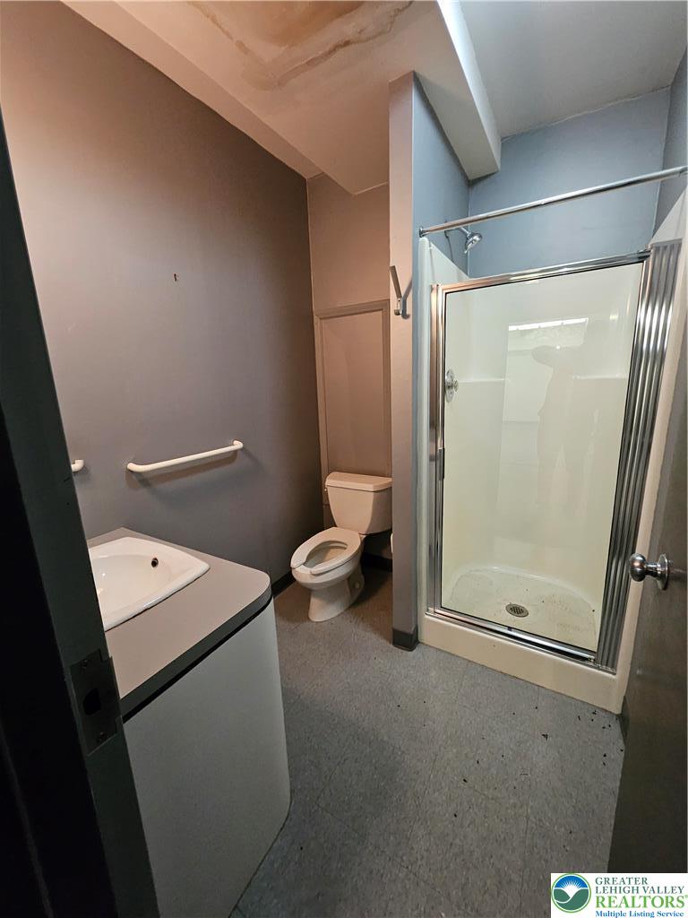 1600 Lehigh Parkway East Property Photo 14