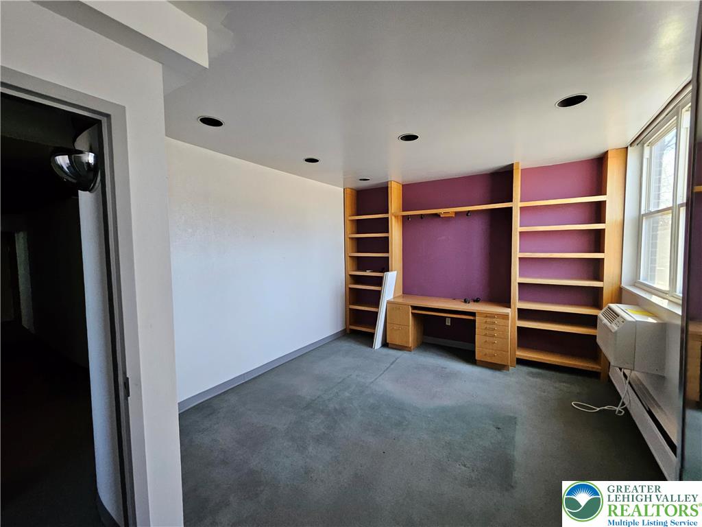 1600 Lehigh Parkway East Property Photo 16