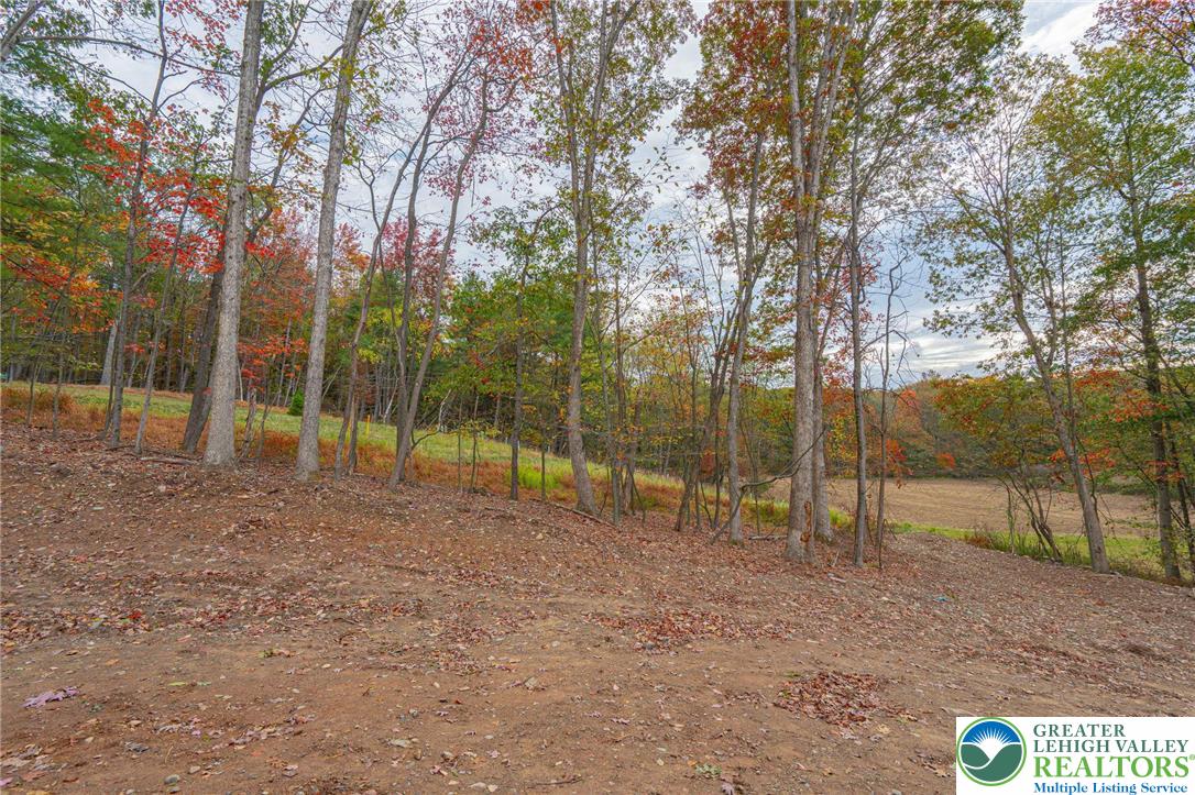 Woods Crossing Property Photo 3