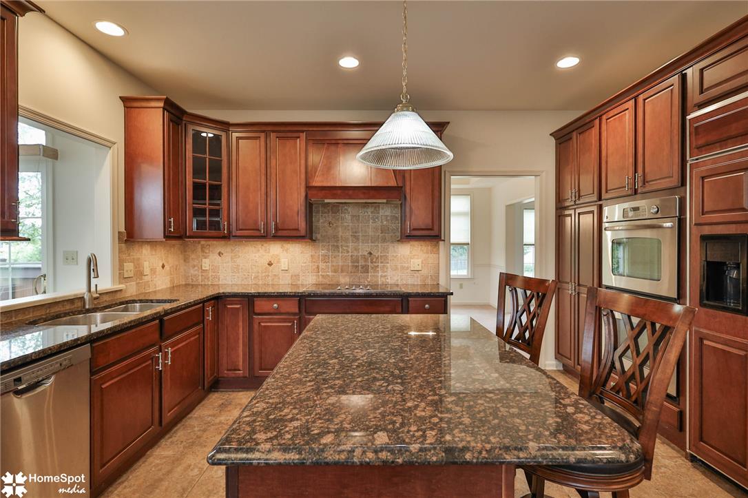 4704 Reston Drive Property Photo 14