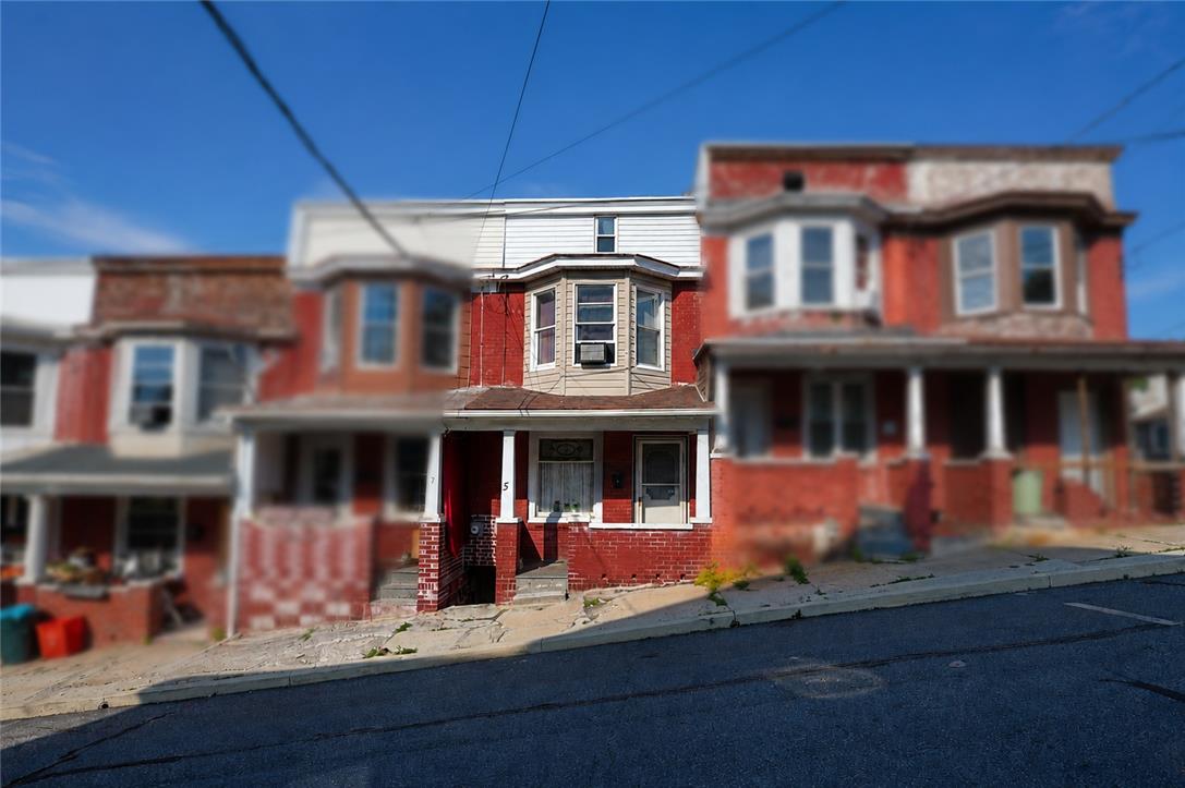 5 North Walnut Street Property Photo 1