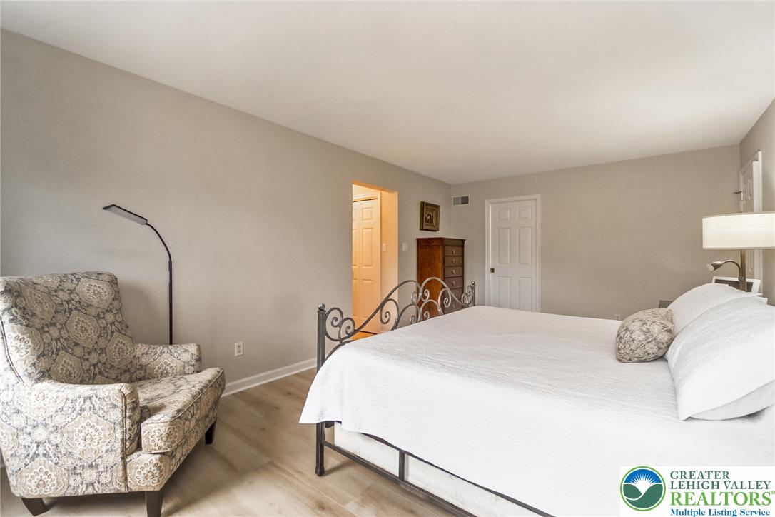 2165 Beechwood Street Property Photo 20
