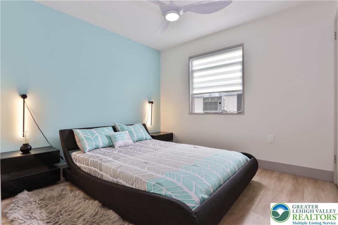 271 North Shore Drive Property Photo 23