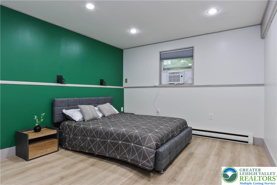 271 North Shore Drive Property Photo 29
