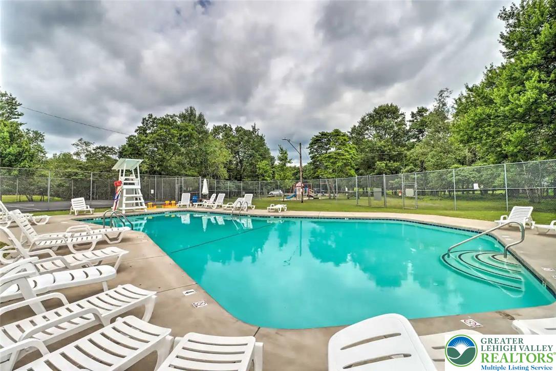 271 North Shore Drive Property Photo 50