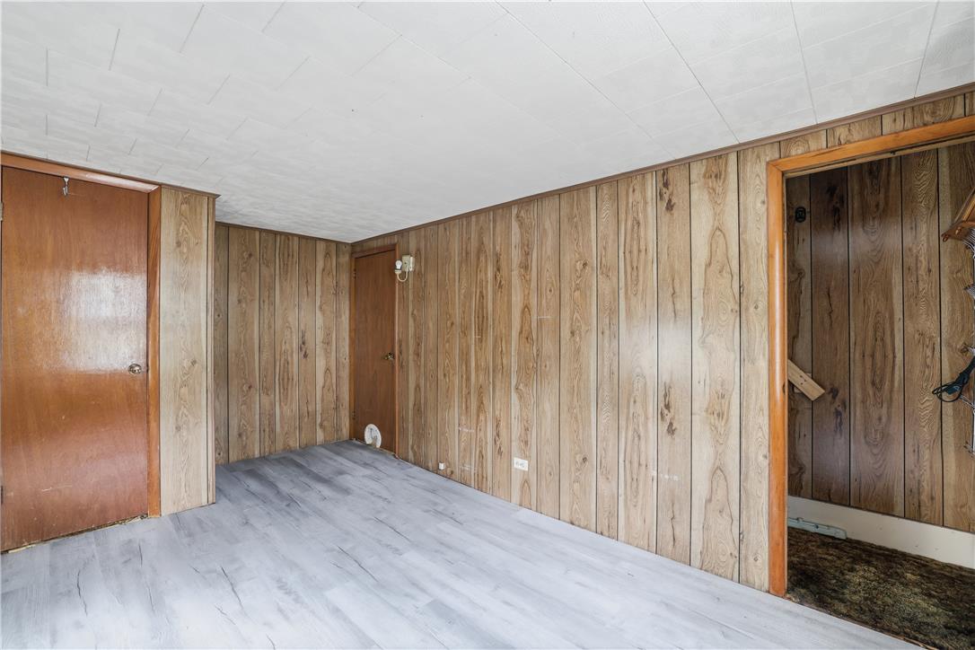 242 Hudsondale Street Property Photo 19