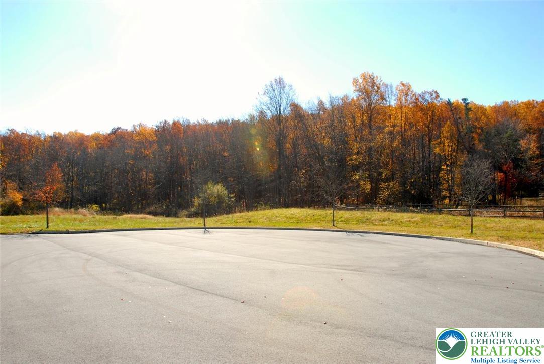 2209 South Melrose Property Photo 4