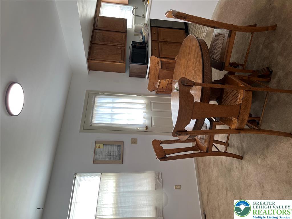 4258 Iroquois Property Photo 5