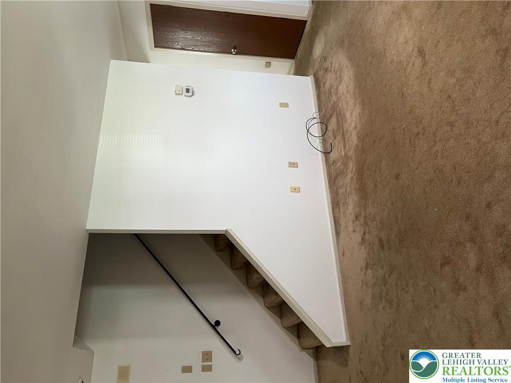 4258 Iroquois Property Photo 10