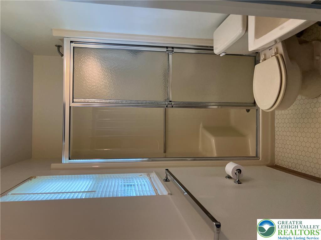 4258 Iroquois Property Photo 14
