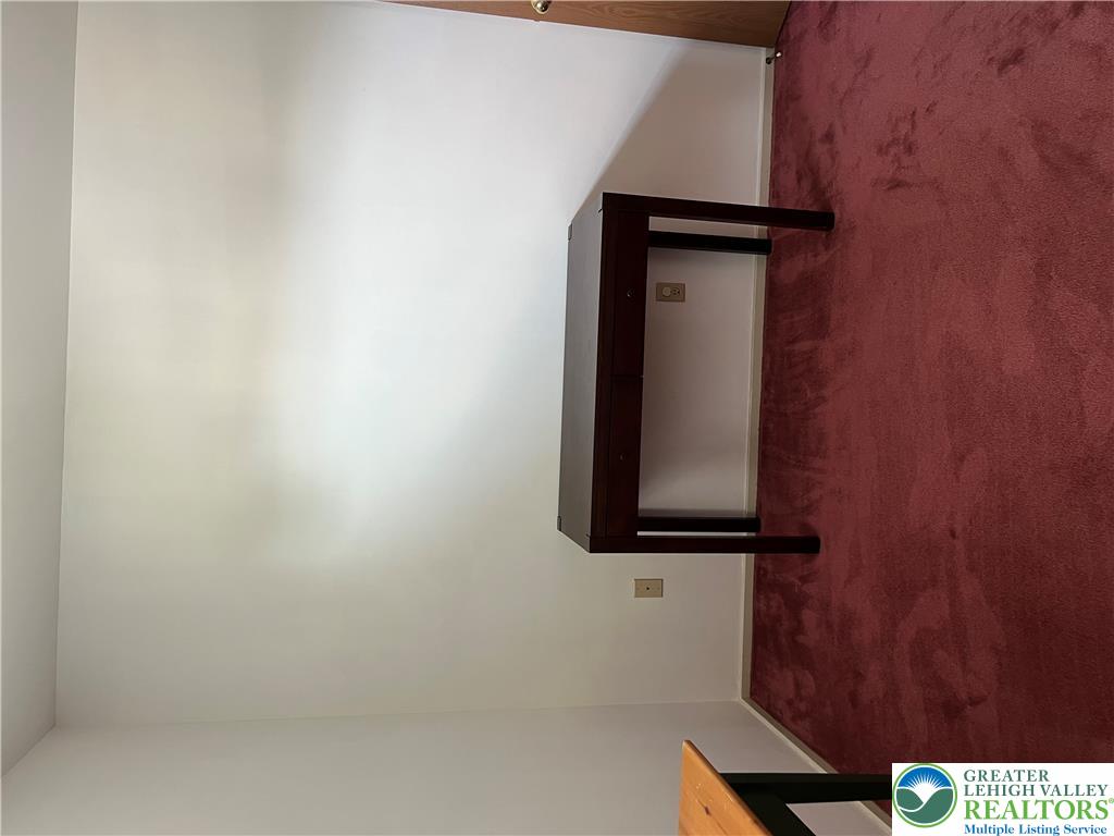 4258 Iroquois Property Photo 17