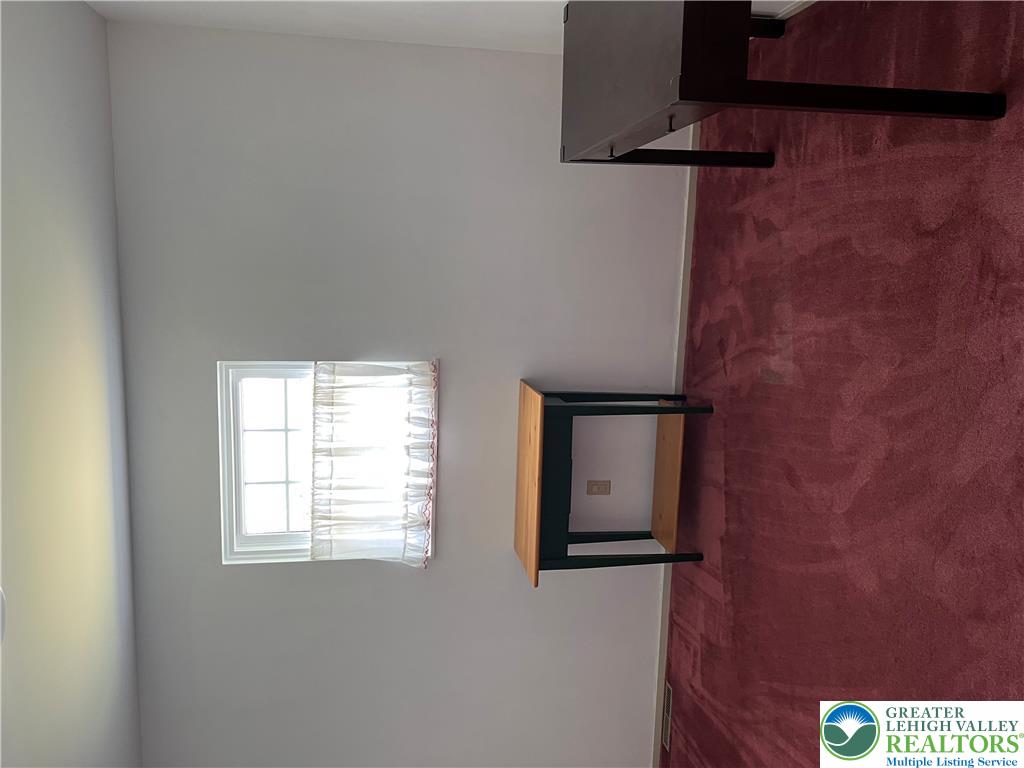 4258 Iroquois Property Photo 18