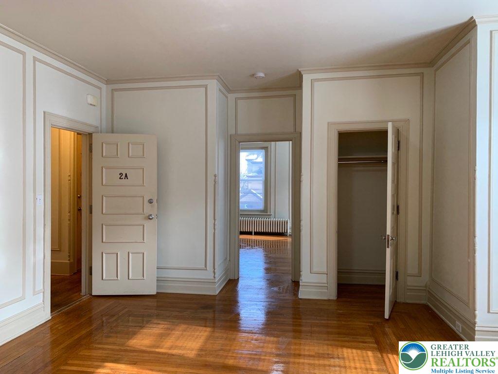 44 North 15th Street 2a Property Photo 4